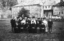 1904 employees
